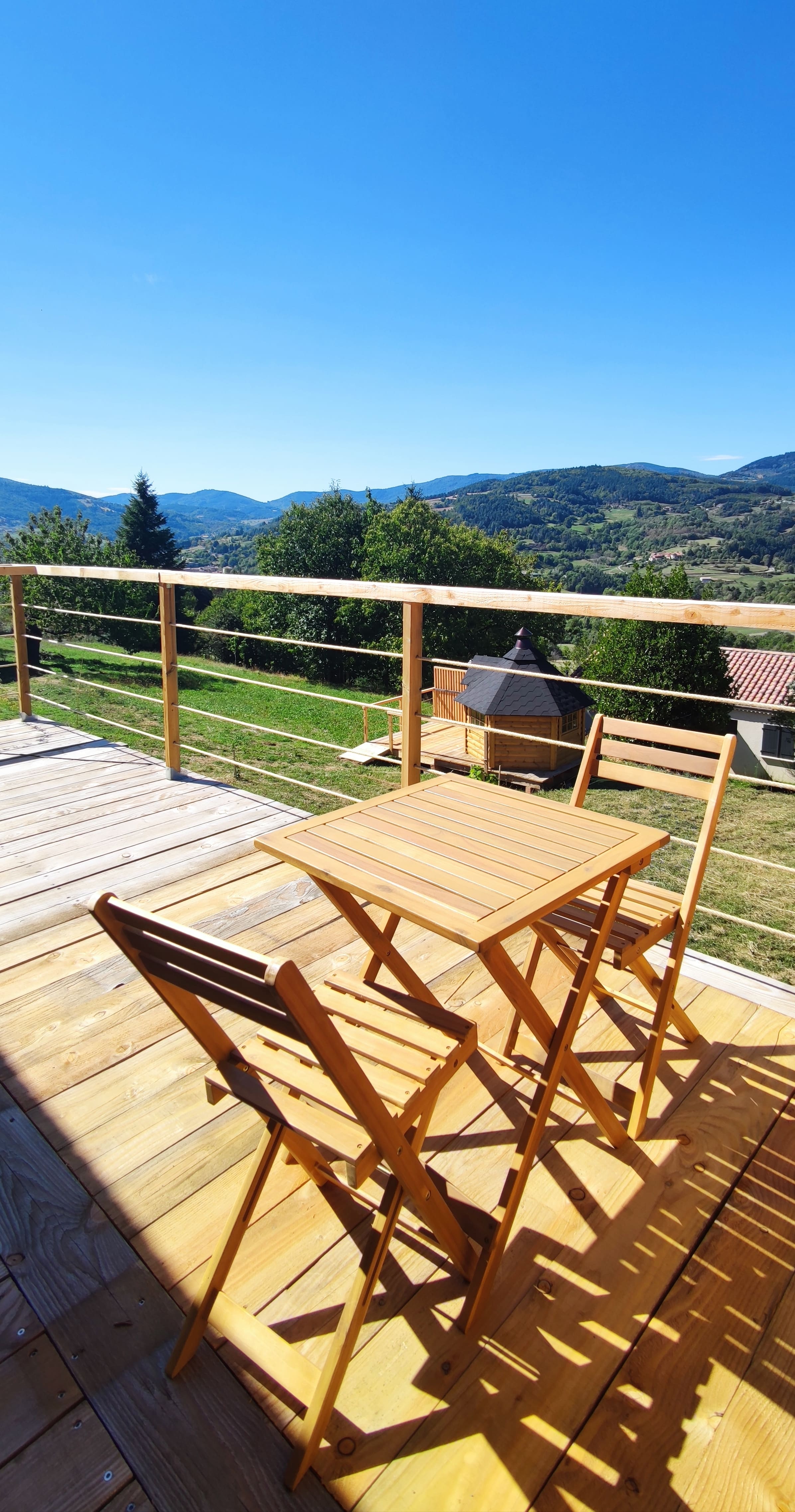 Cabane de l'Elfe — Nuit perchée à 50 mètres du sol en Ardèche à Brin de Fée — salle de bain