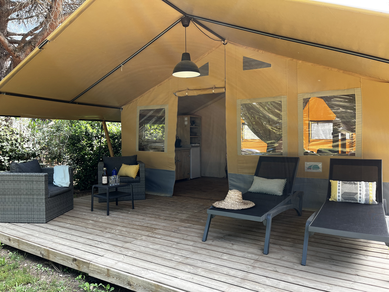 Tente Lodge SAFARI — Glamping avec spa à Gard — Tente à Alès