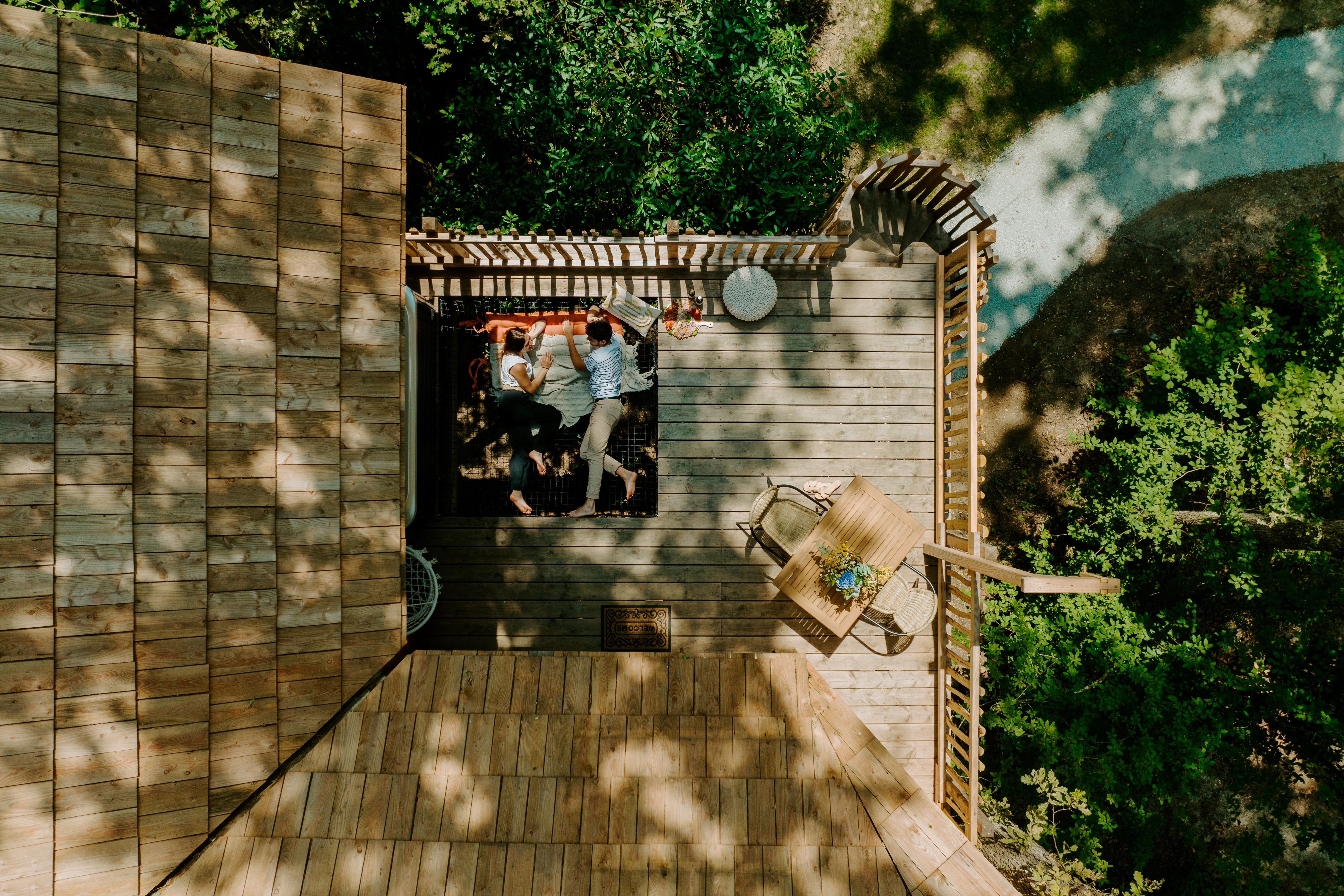 La cabane le Ciel & Spa : une immersion dans les arbres à Martillac — espace de vie