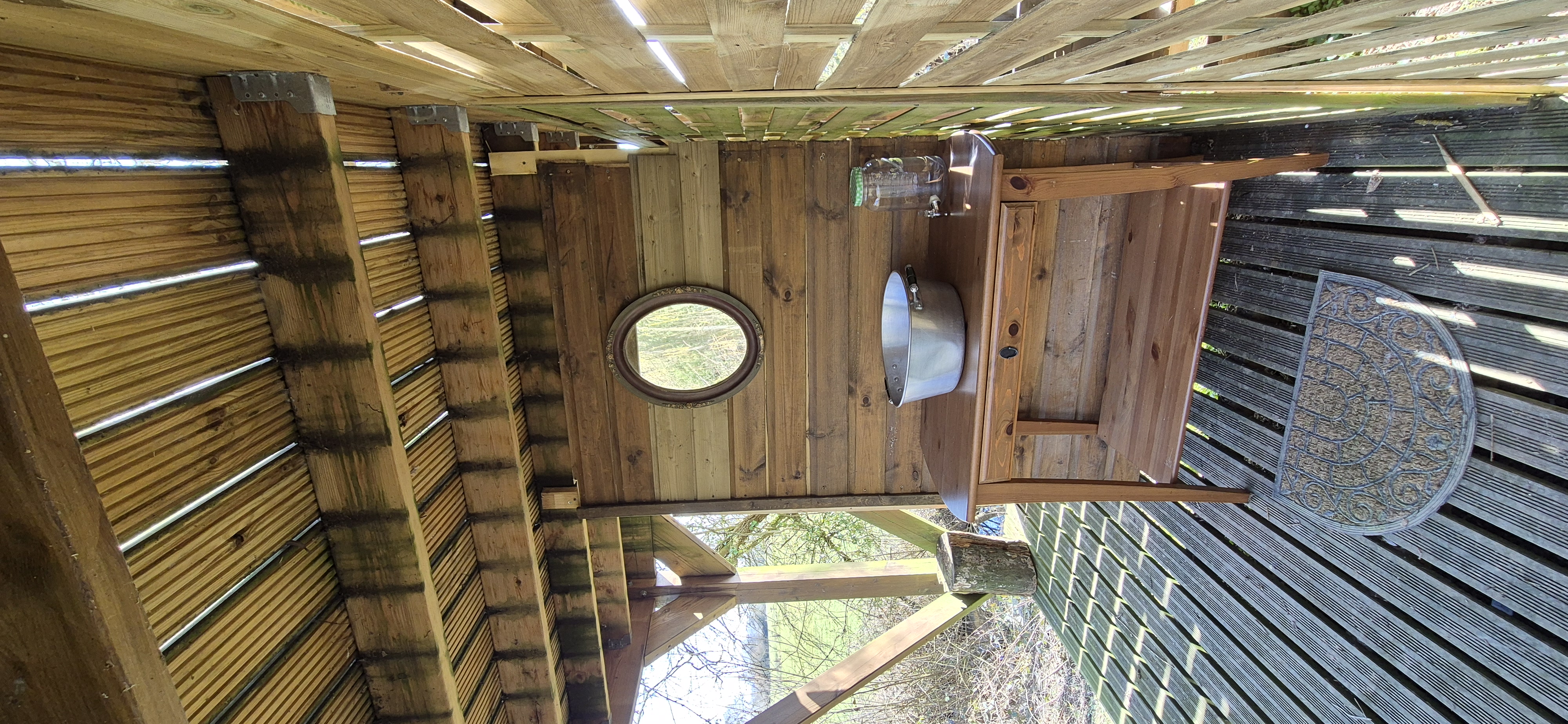 Éveillez vos sens dans une cabane perchée en Picardie à Vadencourt — vue depuis la terrasse