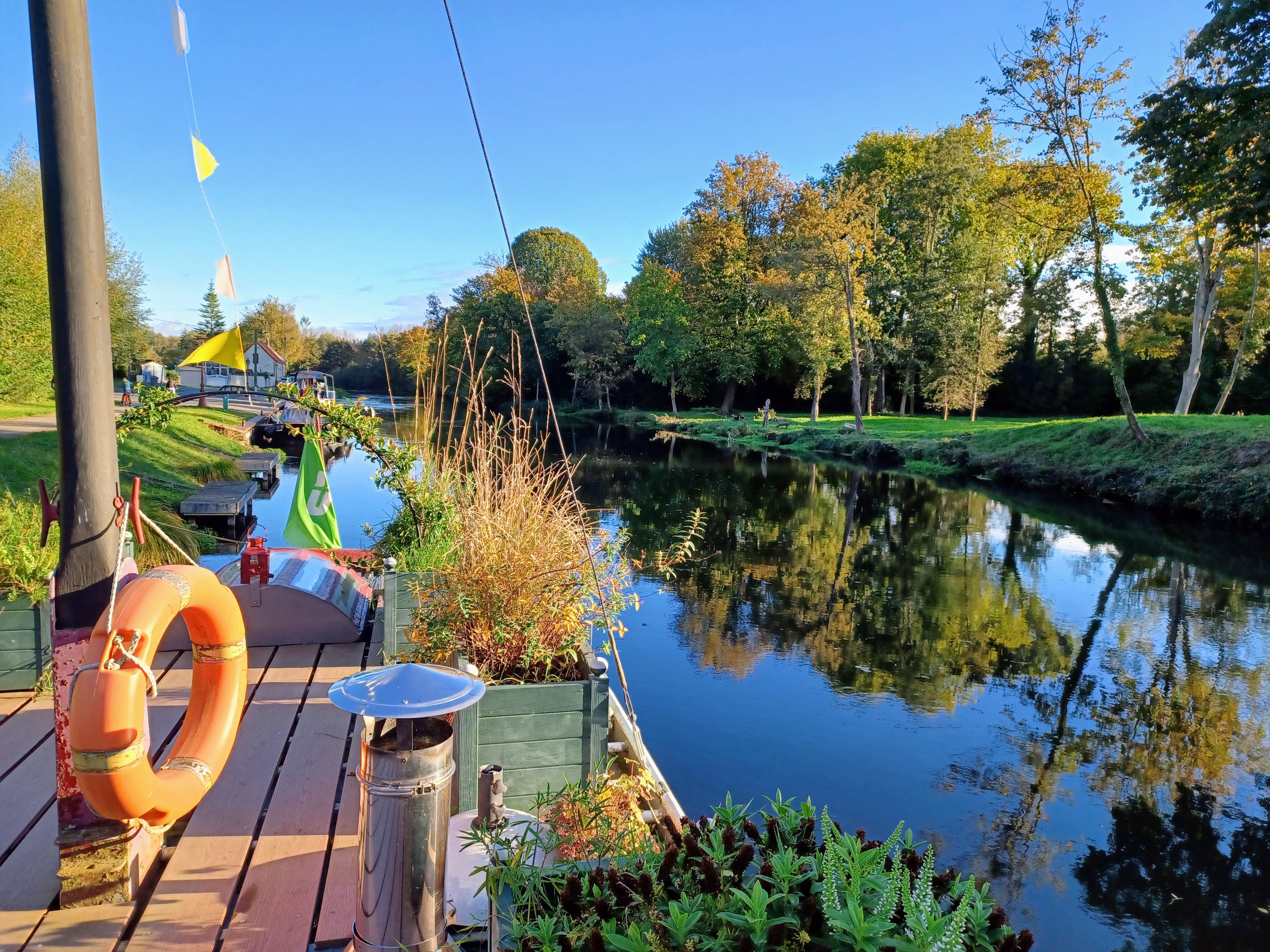 Vivez une expérience unique à bord de l'Arche de Noé en Picardie à Pont-Rémy — vue intérieure