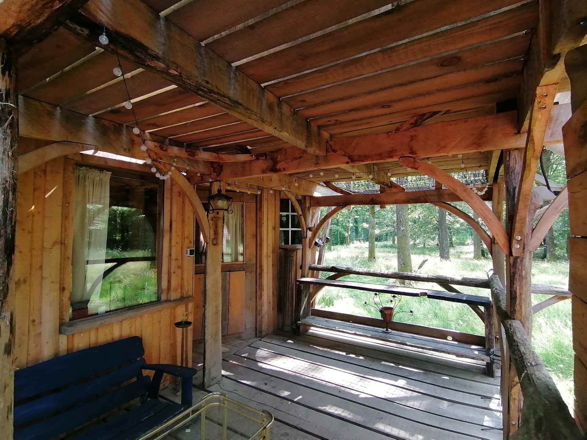Cinderella : une cabane enchantée en Lorraine à Vittel — chambre