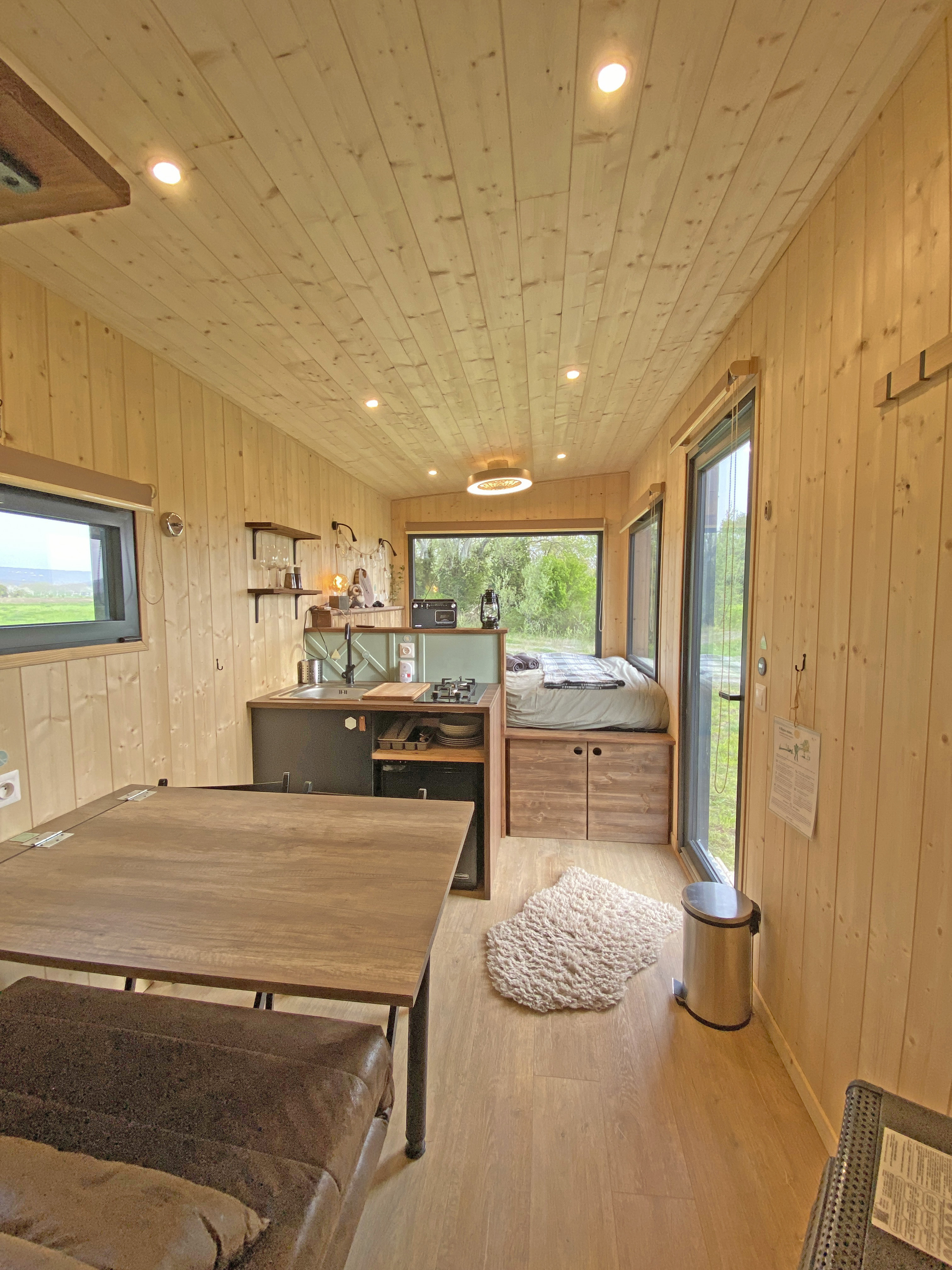 Photo 8/9 — Tiny House « La Prairie Drômoise : une tiny house moderne aux portes de Montélimar » à Châteauneuf-Du-Rhône Drôme