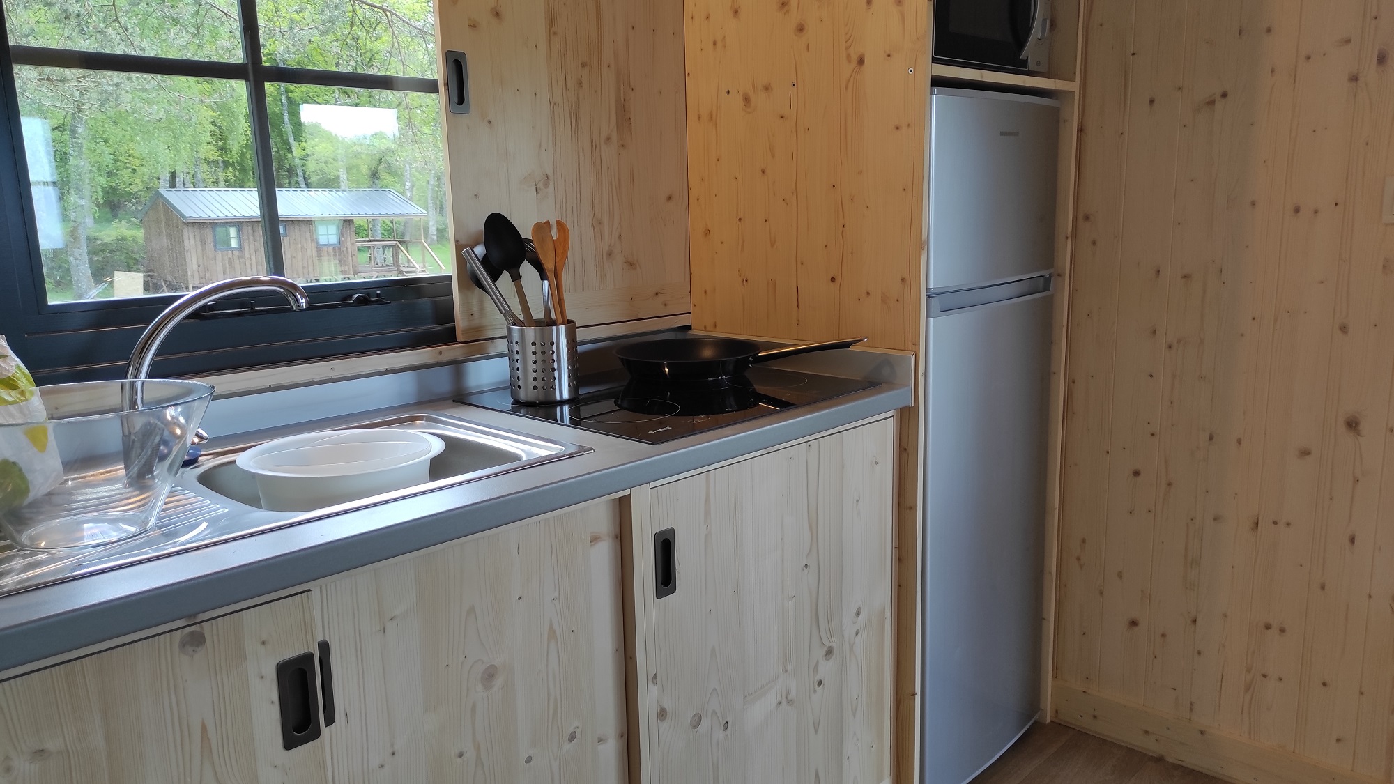 Chalet La Combe Verte : une escapade romantique en Limousin à Flayat — chambre