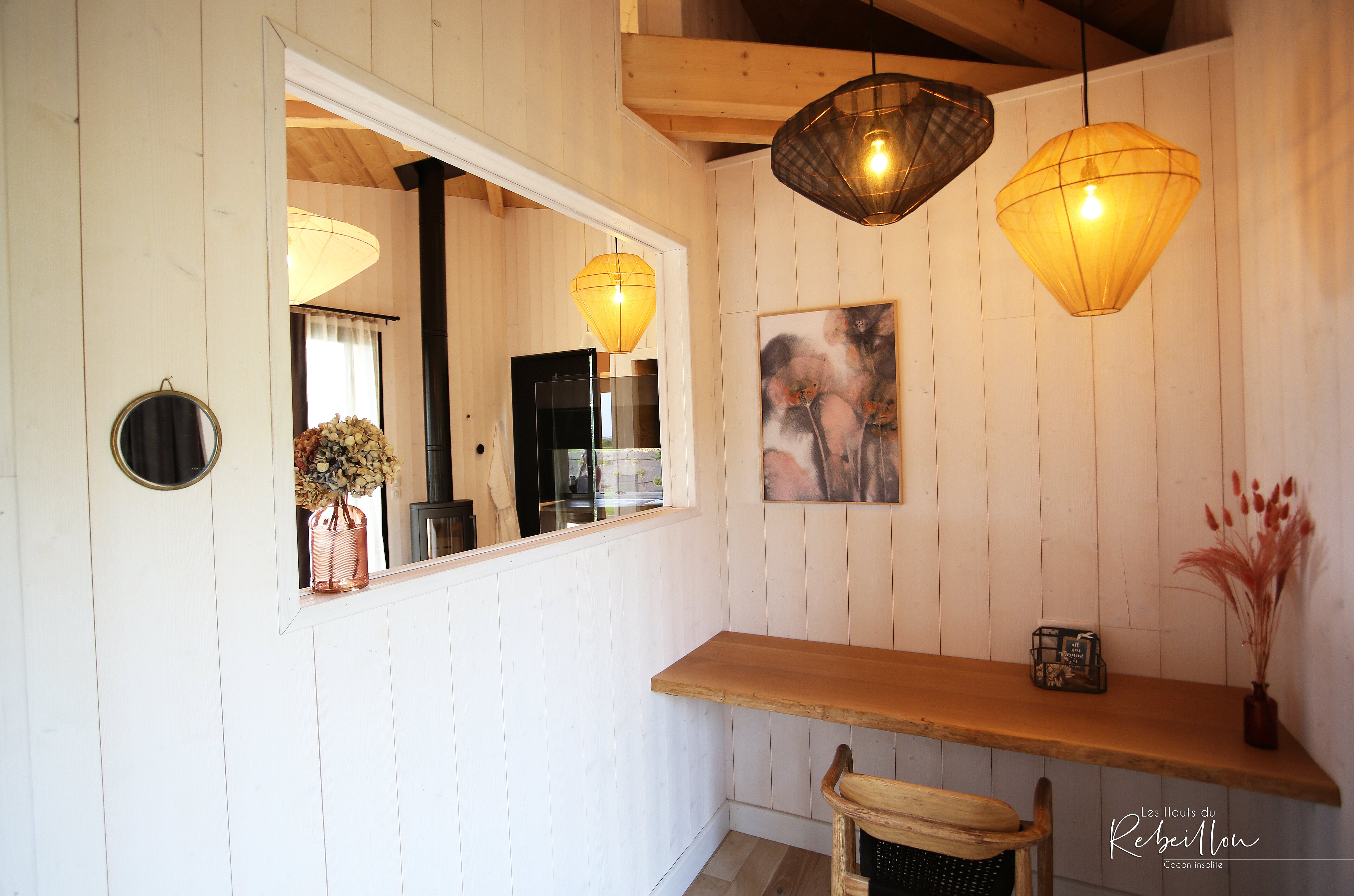La Cabane des Hauts Du Rebeillou — Cabane Spa à Haute-Garonne à Toulouse — détail architectural