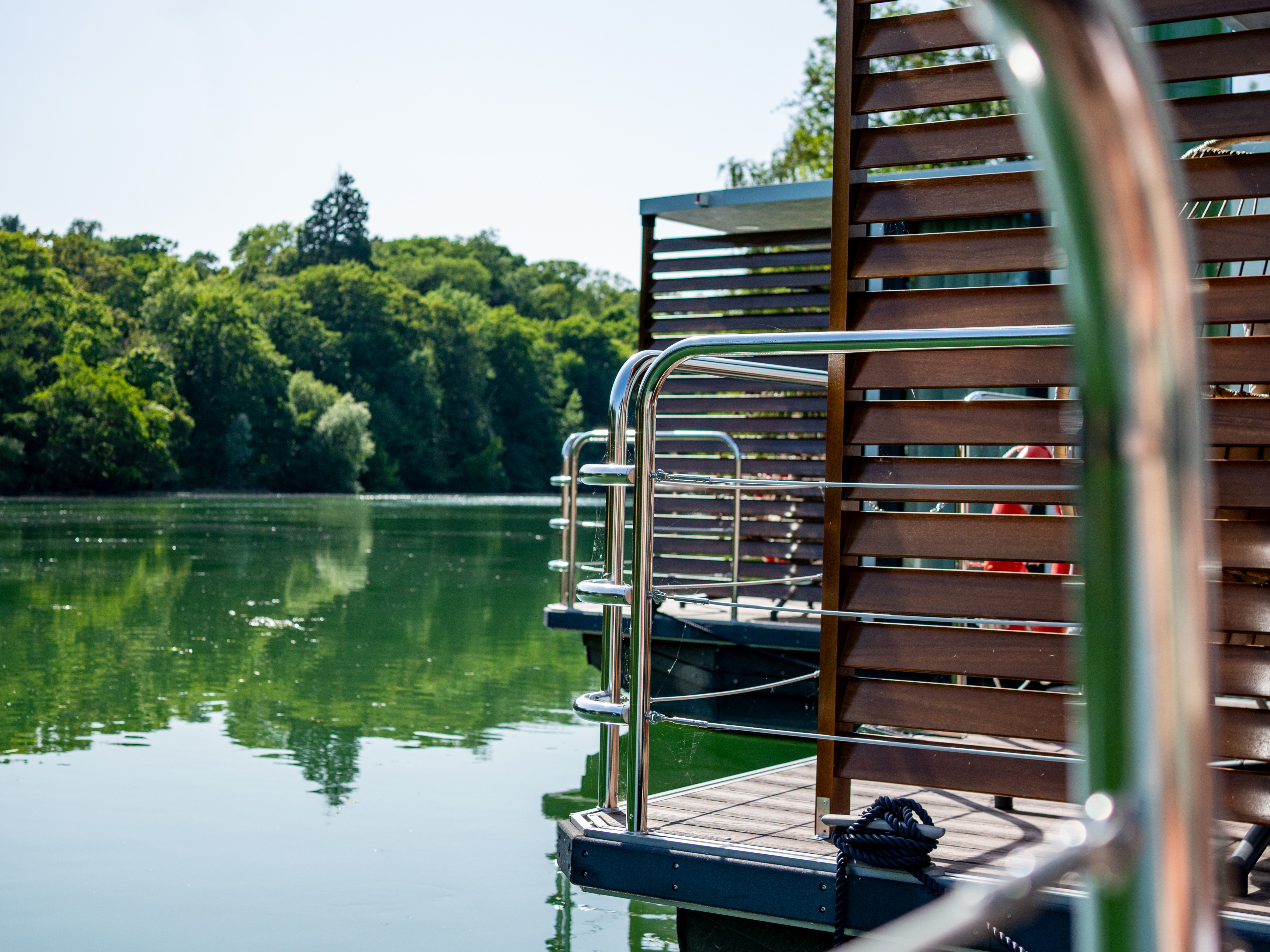 Suite flottante Supérieure — Maison insolite avec balnéo à La Ferté-sous-Jouarre à La Ferté-sous-Jouarre — salle de bain