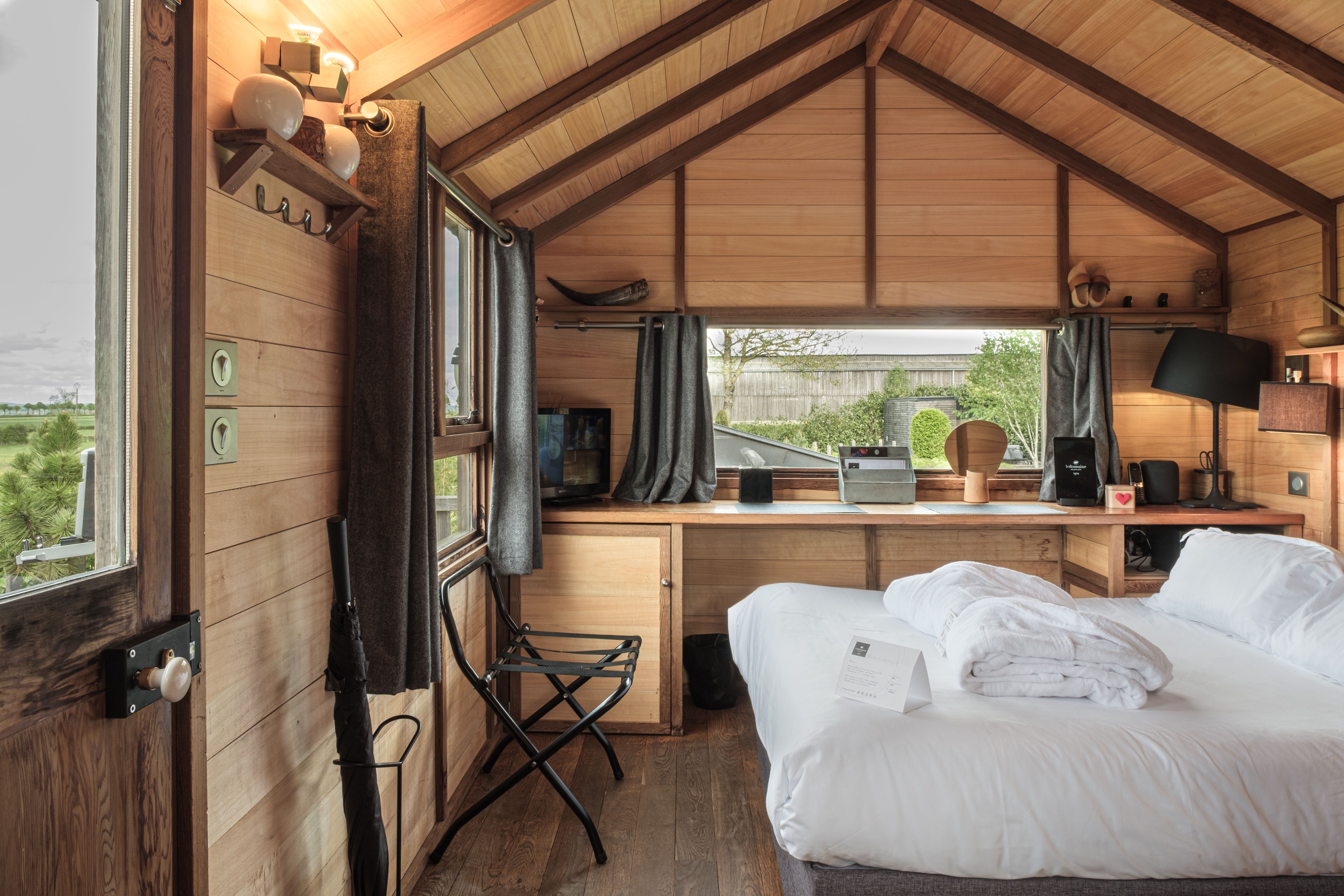 Le Cabanon Spa : une évasion romantique en Bourgogne à Jouey — cuisine