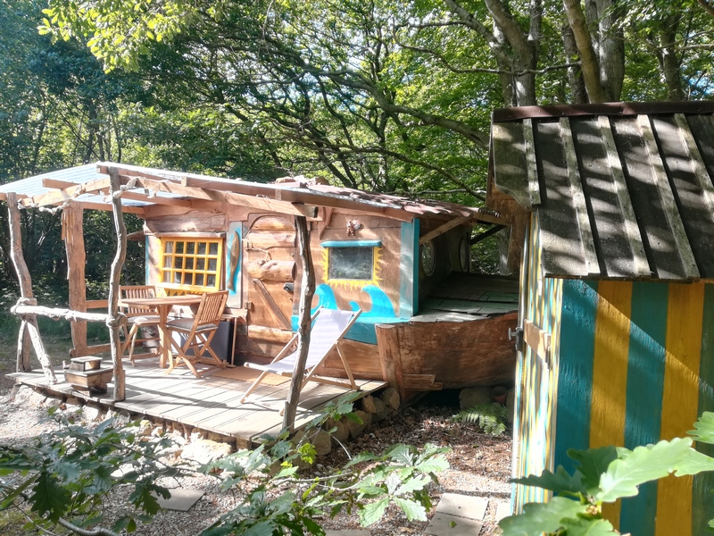 Cabane bateau échoué en Basse-Normandie à Fermanville — salle de bain