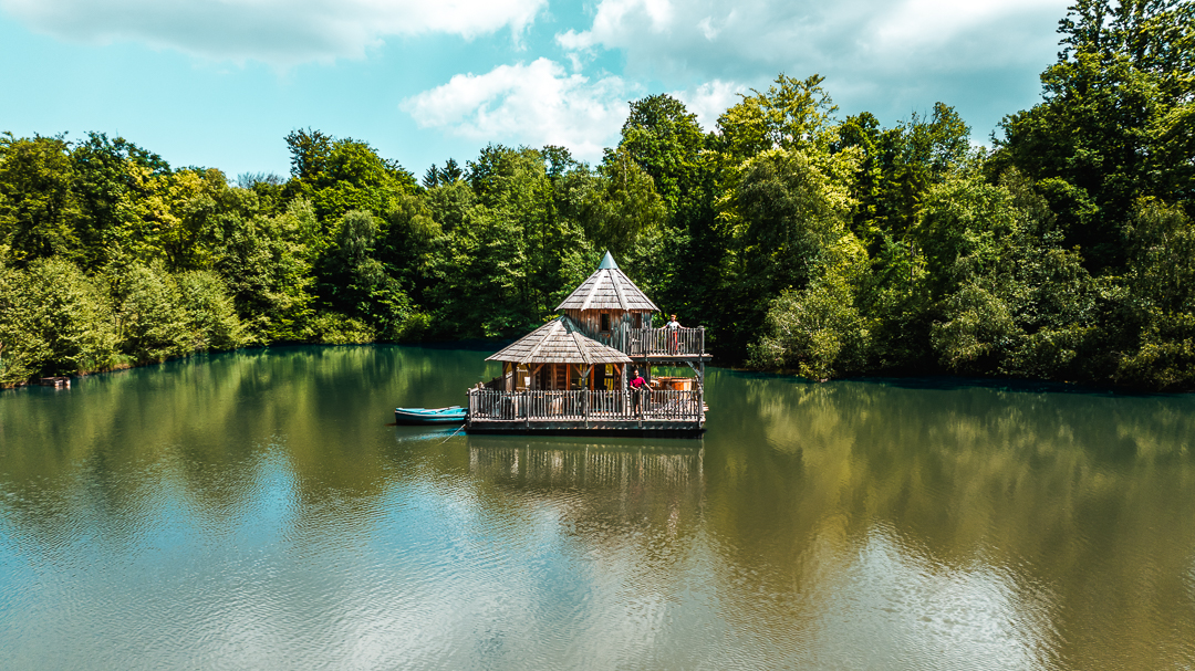 Cabane Spa Elaho : une échappée belle sur l'eau