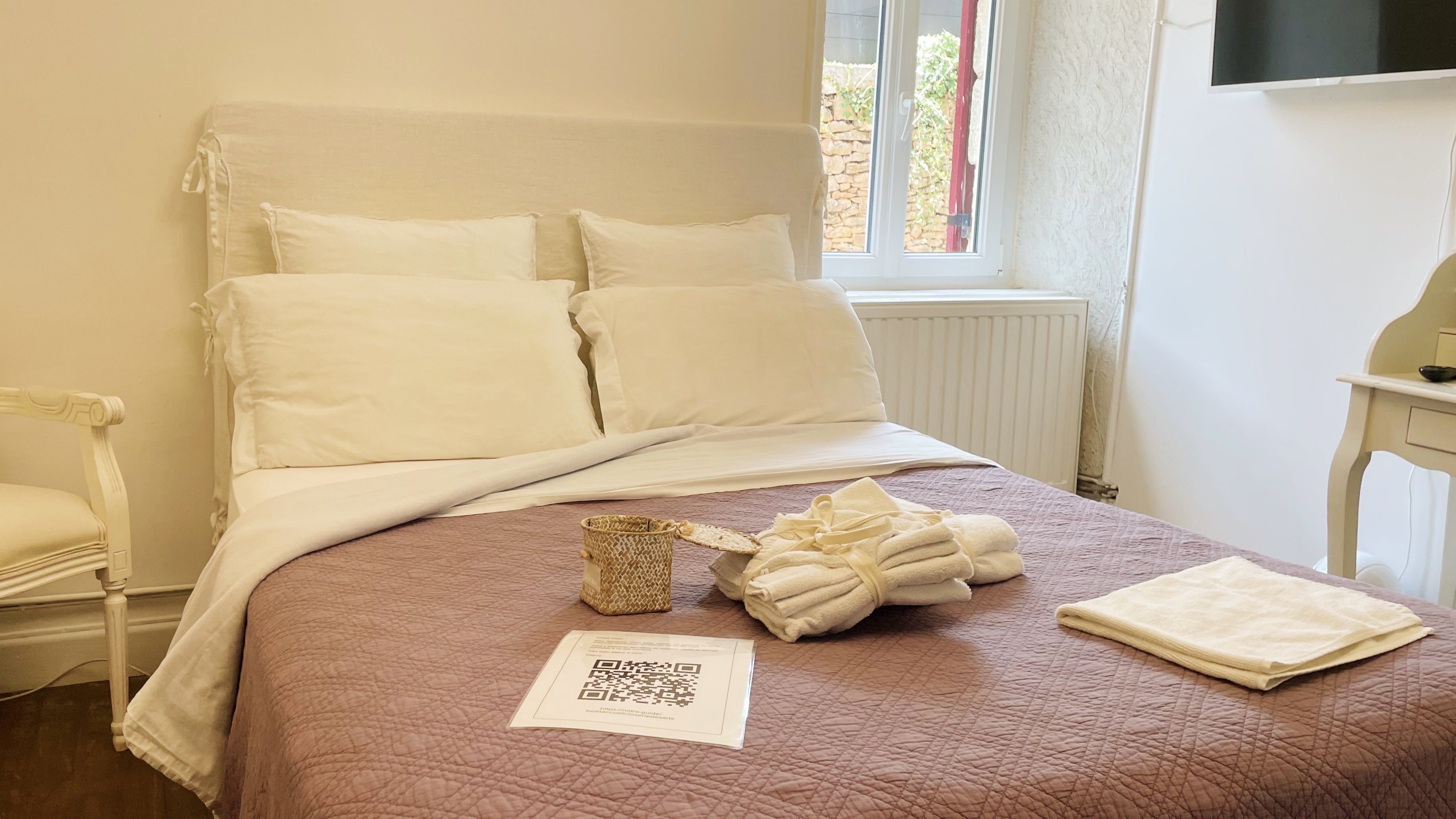 Chambre Lilas — Séjour cocooning avec spa à Dordogne à Alles-sur-Dordogne — environnement naturel
