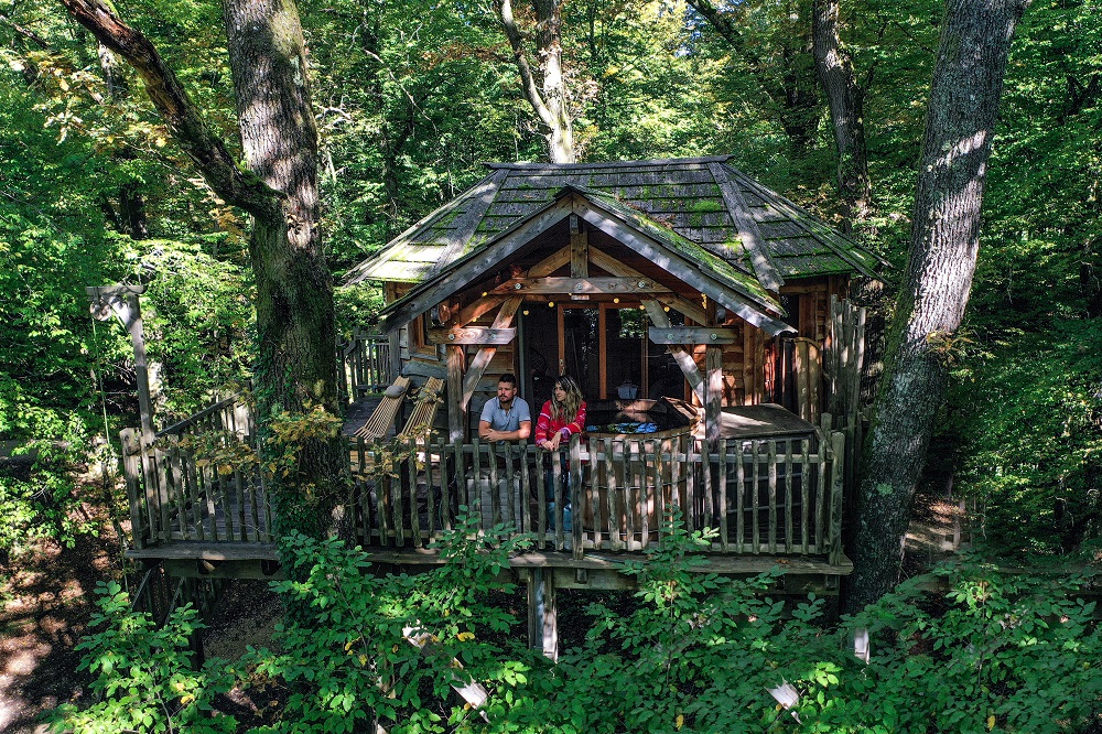 Évasion dans une cabane spa détente en Franche-Comté à Joncherey — espace de vie