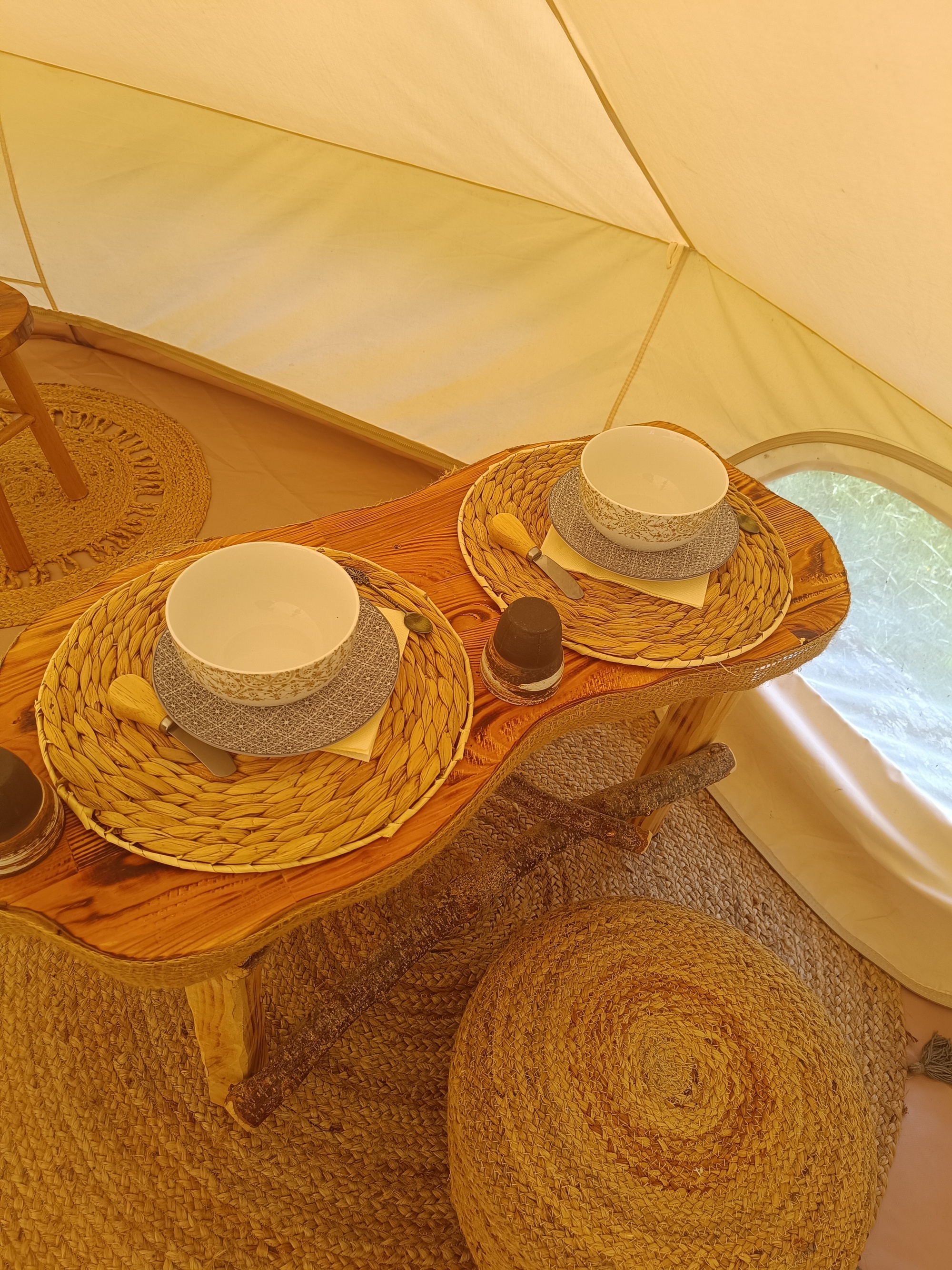TENTE luxe — Évasion avec spa à Vichy (Allier) à Vichy — environnement naturel