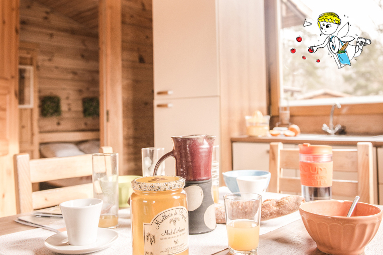 Le Chalet Lumineux — Chalet avec spa à Tarn à Albi — chambre